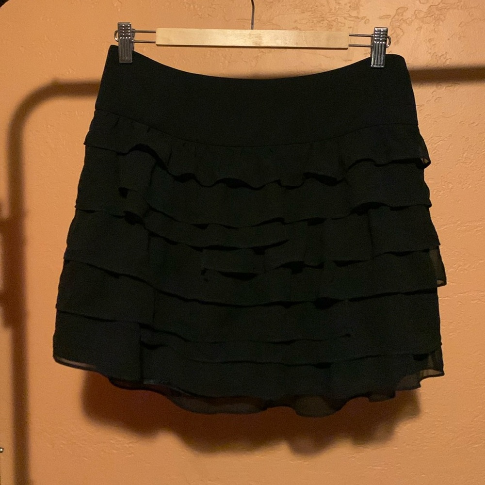 Express ruffle skirt size 4